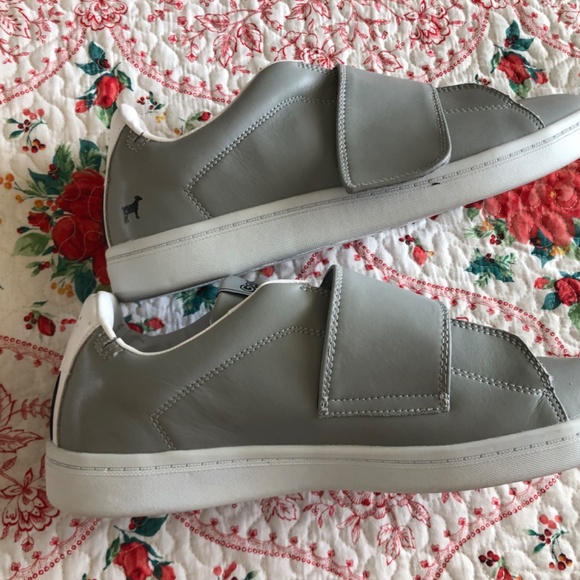 Men's Leather Sneakers - Picture 5 of 16